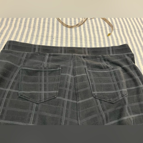 STYLE & CO. Dark and Light Grey Checkered Pants - Picture 8 of 9